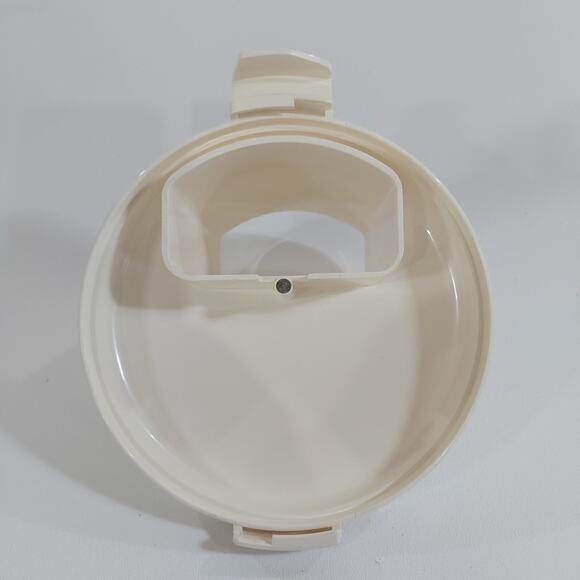 Sunbeam Model 14081 Oskar Food Processor Replacement Part Lid - Picture 2 of 2